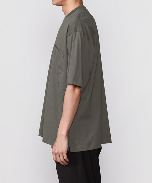 handvaerk（ハンドバーク）の「handvaerk | 60/2 クルーネックポケットTシャツ MEN（Tシャツ/カットソー・メンズ・ブラック/ライトブルー/ダークグリーン/グレー/ダークグレー/グレイッシュベージュ/ネイビー/ダークブラウン/ホワイト・LARGE/MEDIUM/SMALL）」の16枚目の写真