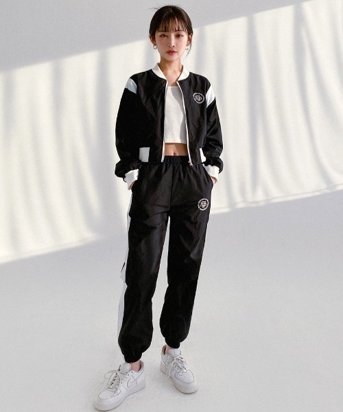muahmuah(ムーアムーア)の「A'GEM/9 × .kom『muah muah/ムーアムーア』MUAH STITCH COMBI VARSITY BLOUSON/ステッチ ヴァーシティ ジャケット(ブルゾン・レディース・ホワイト/ブラック・FREE)」の13枚目の写真
