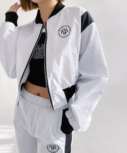 muahmuah(ムーアムーア)の「A'GEM/9 × .kom『muah muah/ムーアムーア』MUAH STITCH COMBI VARSITY BLOUSON/ステッチ ヴァーシティ ジャケット(ブルゾン・レディース・ホワイト/ブラック・FREE)」の7枚目の写真