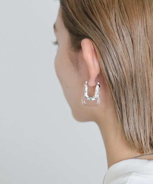 select MOCA（セレクトモカ）の「2022 SS スクエアフープクリアピアス（ピアス（両耳用）・レディース・シルバー/ゴールド・FREE）」の2枚目の写真
