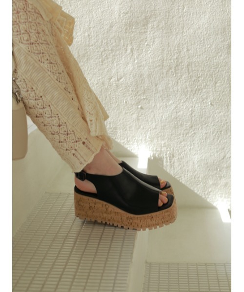 AMAIL（アマイル）の「Milk corky sandal（サンダル・レディース・ブラック/ベージュ・S/M/L）」の15枚目の写真