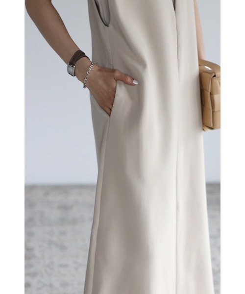 Bonjour Sagan（ボンジュールサガン）の「Vネックボタンジャンパースカート（ジャンパースカート・レディース・ブラック/ライトベージュ・FREE）」の10枚目の写真