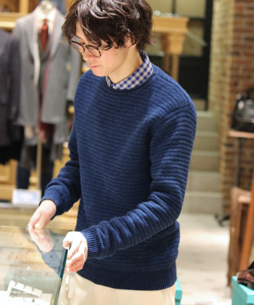 EDIFICE（エディフィス）の「◇INDIGO / インディゴ : リップル ボートネックニット（ニット/セーター・メンズ・ブルー/ネイビー・48/46/44）」の6枚目の写真