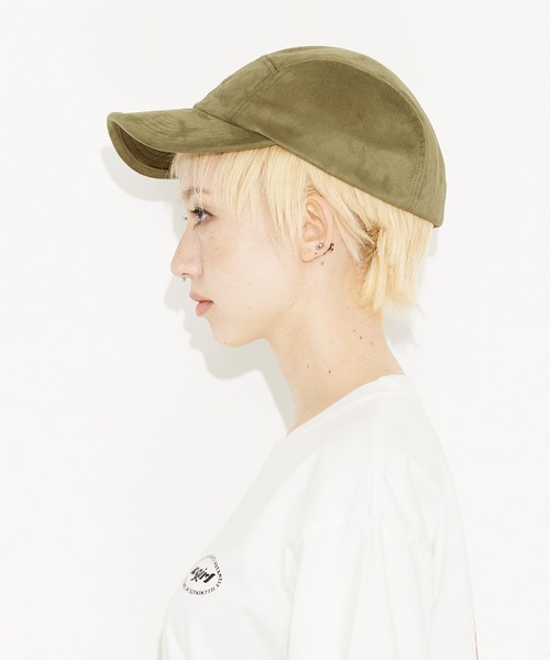 X-girl(エックスガール)の「FAUX SUEDE JET CAP/フェイクスエード ロゴ刺繍 ジェットキャップ(キャップ・レディース・ブラック/ベージュ/グリーン・ONE SIZE)」の4枚目の写真