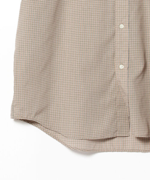 BEAMS（ビームス）の「BEAMS / ミニチェック イージー ボタンダウン シャツ（シャツ/ブラウス・メンズ・ベージュ/ネイビー・SMALL/MEDIUM/LARGE/X-LARGE）」の14枚目の写真
