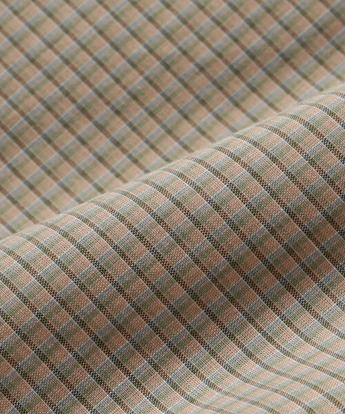 BEAMS（ビームス）の「BEAMS / ミニチェック イージー ボタンダウン シャツ（シャツ/ブラウス・メンズ・ベージュ/ネイビー・SMALL/MEDIUM/LARGE/X-LARGE）」の16枚目の写真