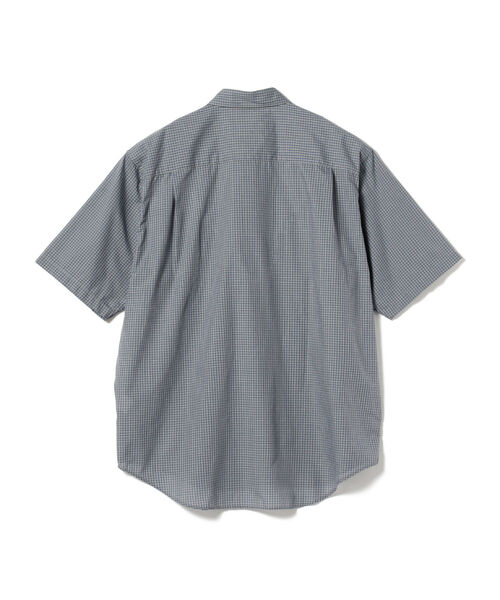 BEAMS（ビームス）の「BEAMS / ミニチェック イージー ボタンダウン シャツ（シャツ/ブラウス・メンズ・ベージュ/ネイビー・SMALL/MEDIUM/LARGE/X-LARGE）」の18枚目の写真