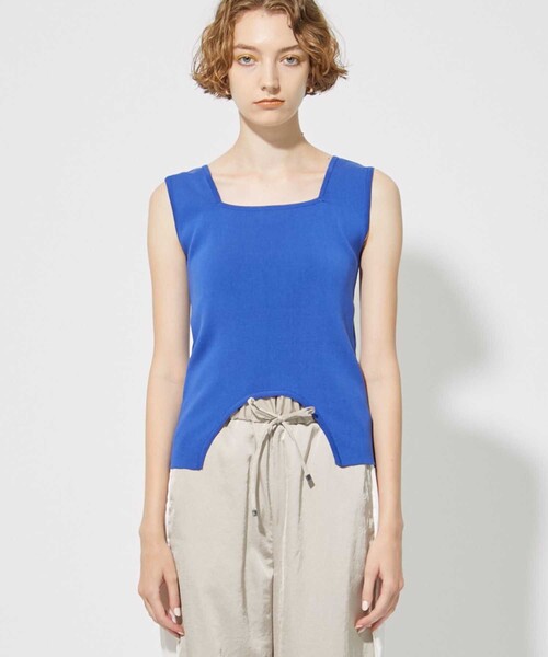 CITY TOKYO（シティトウキョウ）の「アーチカットニットトップス（ニット/セーター・レディース・ブラック/ブルー/マスタード・FREE）」の5枚目の写真