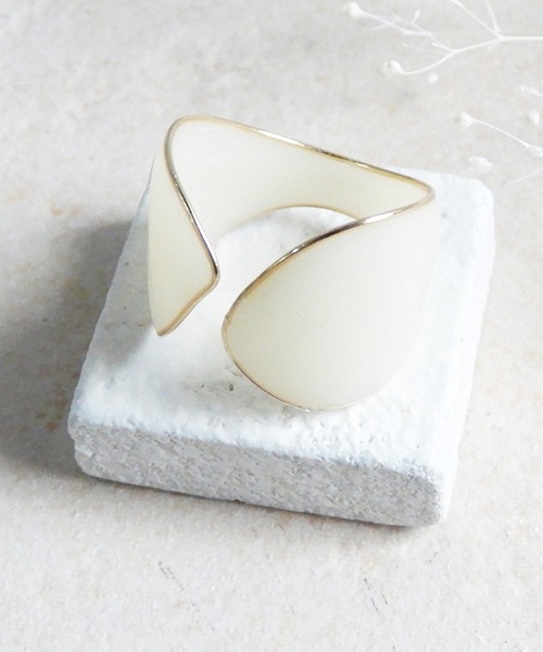 The Rule(ザルール)の「The Rule ザルール:Leaf open ring:リーフ オープンリング(リング・レディース・アイボリー/クリア/レッド系/スモークグレー/ブラウン/ダークグレー・FREE)」の19枚目の写真