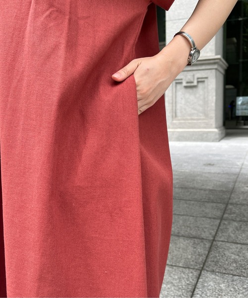 Chez toi（シェトワ）の「スキッパーフレンチスリーブシャツワンピース（シャツワンピース・レディース・ブラック/カーキ/オレンジ・FREE）」の11枚目の写真