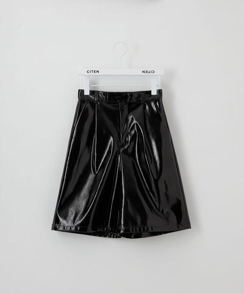 CITEN（シテン）の「＜CITEN＞パテント風フェイクレザー ショートパンツ（その他パンツ・レディース・ブラック/マスタード・M/S）」の21枚目の写真