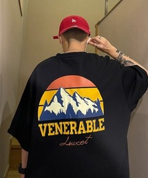 オーバーサイズマウンテンTシャツ