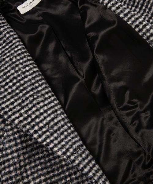 DRIES VAN NOTEN（ドリスヴァンノッテン）の「ROYAL SHORT 5372 W.W.COAT BLA（その他アウター・レディース・ブラック系その他・XS/S）」の3枚目の写真
