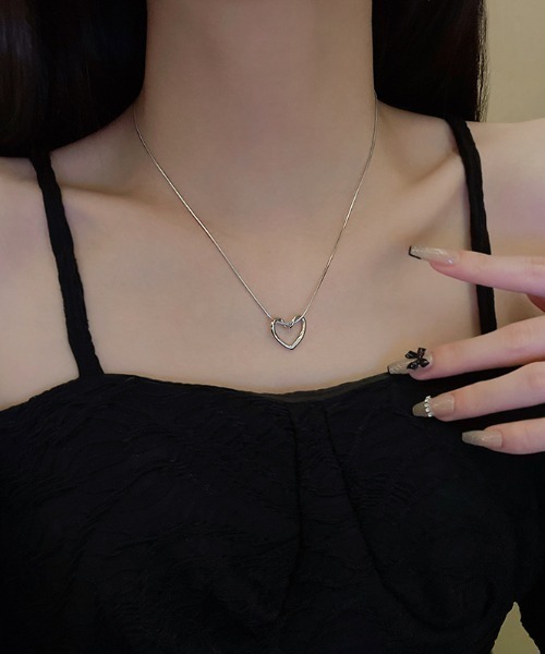 gossip！ロサンゼルス（ゴシップロサンゼルス）の「シルバーカラーオープンハートネックレス（ネックレス・レディース・シルバー・FREE）」の4枚目の写真