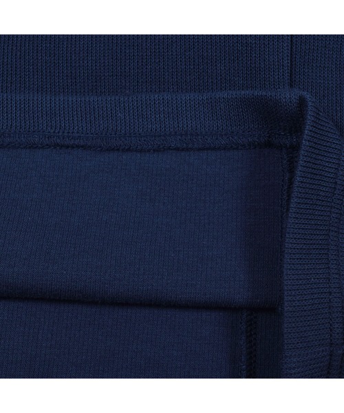 BeBe（ベベ）の「BeBe/ローゲージワッフルパイピングフリルトレーナー(90~150cm)（スウェット・キッズ・ネイビー/ブルー・110/130/120/140/150/100/90）」の13枚目の写真