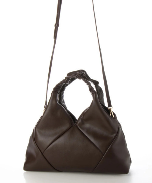 kakatoo（カカトゥ）の「カカトゥ kakatoo / クシュクシュハンドルランバスバッグ（ショルダーバッグ・レディース・ベージュ/ピンク/チョコ・FREE）」の17枚目の写真