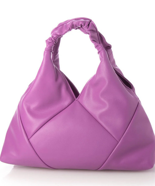 kakatoo（カカトゥ）の「カカトゥ kakatoo / クシュクシュハンドルランバスバッグ（ショルダーバッグ・レディース・ベージュ/ピンク/チョコ・FREE）」の14枚目の写真