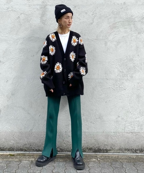 WHITELAND(ホワイトランド)の「WHITELAND/ホワイトランド/デイジージャガードカーディガン(カーディガン/ボレロ・レディース・ブラック・F)」の11枚目の写真