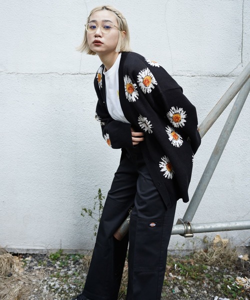 WHITELAND(ホワイトランド)の「WHITELAND/ホワイトランド/デイジージャガードカーディガン(カーディガン/ボレロ・レディース・ブラック・F)」の6枚目の写真