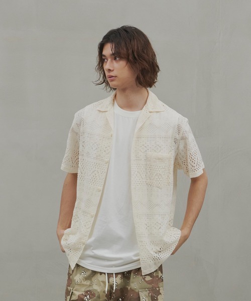 JUGLANS(ユグランス)の「【Revo.】ジオメタリックメッシュオープンカラーショートスリーブシャツ(シャツ/ブラウス・メンズ・ホワイト/ブラック・M/L)」の1枚目の写真