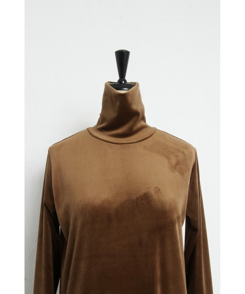 &. NOSTALGIA（アンドドットノスタルジア）の「【ZOZO限定】ベロアマキシワンピース（ワンピース・レディース・チャコールグレー/オリーブ・FREE）」の19枚目の写真