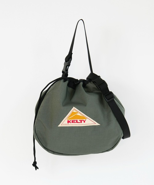 KELTY(ケルティ)の「ショルダー&ハンドの2WAY仕様【KELTY】 BIG KINCHAKU(ショルダーバッグ・メンズ・モカ/オリーブ/ダークグレー/ブラウン系その他/マスタード/タン/ブラック/セージグリーン/ネイビー・FREE)」の7枚目の写真