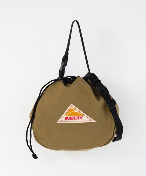 KELTY(ケルティ)の「ショルダー&ハンドの2WAY仕様【KELTY】 BIG KINCHAKU(ショルダーバッグ・メンズ・モカ/オリーブ/ダークグレー/ブラウン系その他/マスタード/タン/ブラック/セージグリーン/ネイビー・FREE)」の6枚目の写真