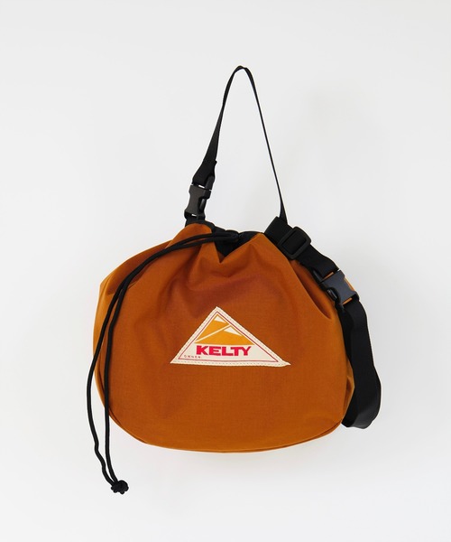 KELTY(ケルティ)の「ショルダー&ハンドの2WAY仕様【KELTY】 BIG KINCHAKU(ショルダーバッグ・メンズ・モカ/オリーブ/ダークグレー/ブラウン系その他/マスタード/タン/ブラック/セージグリーン/ネイビー・FREE)」の10枚目の写真