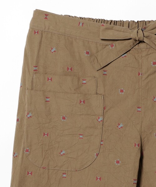 homspun(ホームスパン)の「homspun / カットジャカードバックギャザーパンツ(その他パンツ・レディース・ベージュ/カーキ・ONE SIZE)」の4枚目の写真