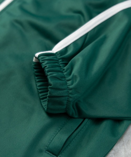 NYLAUS（ナイラス）の「裏トリコット サイドライン トラックスーツ ジャージ上下セット（スポーツグッズ・メンズ・ブラック/ブルー/レッド/グリーン・M/L/LL）」の8枚目の写真