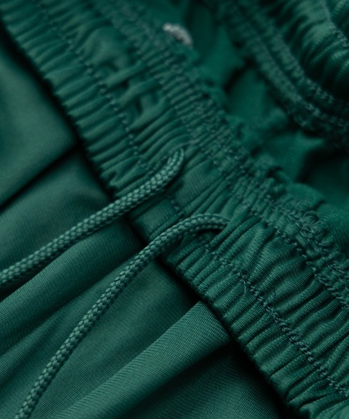 NYLAUS（ナイラス）の「裏トリコット サイドライン トラックスーツ ジャージ上下セット（スポーツグッズ・メンズ・ブラック/ブルー/レッド/グリーン・M/L/LL）」の14枚目の写真