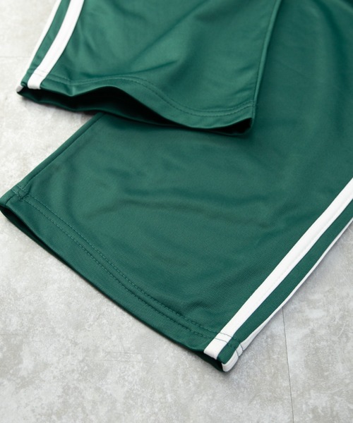 NYLAUS（ナイラス）の「裏トリコット サイドライン トラックスーツ ジャージ上下セット（スポーツグッズ・メンズ・ブラック/ブルー/レッド/グリーン・M/L/LL）」の16枚目の写真