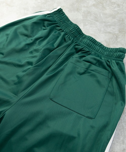 NYLAUS（ナイラス）の「裏トリコット サイドライン トラックスーツ ジャージ上下セット（スポーツグッズ・メンズ・ブラック/ブルー/レッド/グリーン・M/L/LL）」の17枚目の写真