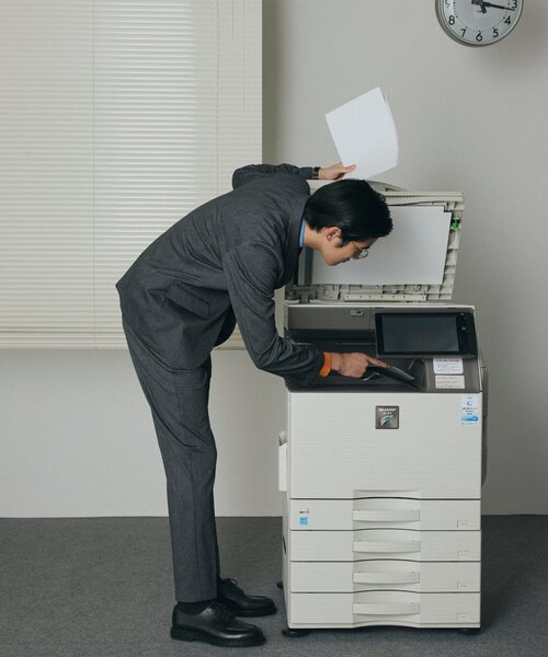THE SHOP TK (ザ ショップ ティーケー )の「◆【着心地更にUP!/セットアップ対応可】ウールライクストレッチテーパードパンツ(その他パンツ・メンズ・ネイビー/グレー系2/グレー・01/03/04/02)」の7枚目の写真