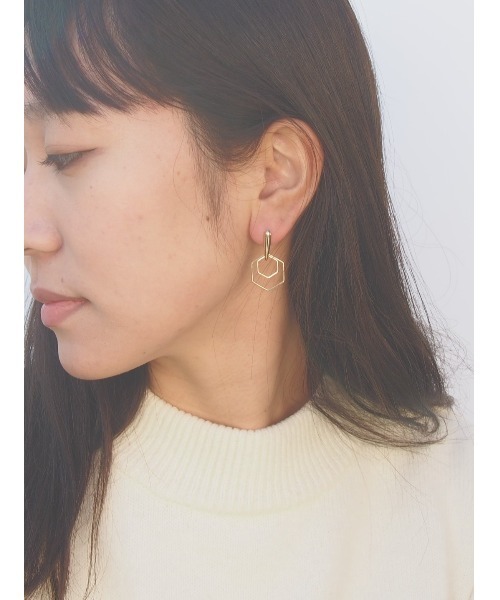 mille blanc(ミルブラン)の「【ニッケルフリー】ラインピアス 日本製(ピアス(両耳用)・レディース・シルバー/ゴールド系その他/シルバー系その他・FREE)」の3枚目の写真