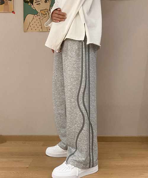 c.u.l（シーユーエル）の「ユニセックス 3ライン トラックパンツ culw409（その他パンツ・レディース・ブラック/グレー・L/M/XL）」の19枚目の写真