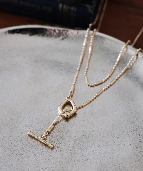 LEPSIM（レプシィム）の「マンテルロングネックレス　194624（ネックレス・レディース・チャコールグレー/グレー/ベージュ・ONE SIZE）」の3枚目の写真