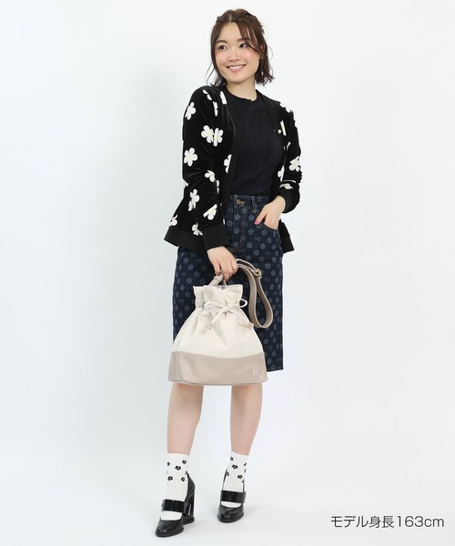 MARY QUANT（マリークワント）の「フリーハンドフラワーベロア