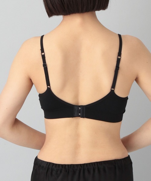 e/rm（イーアールエム）の「【e/rm・WEB限定】cohan（コハン）シームレスブラジャー（ブラジャー・レディース・ブラック・MEDIUM/SMALL）」の10枚目の写真