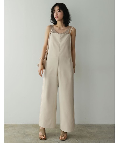 Re:EDIT（リエディ）の「[低身長サイズ有]リネンライクサロペット（サロペット/オーバーオール・レディース・ブラック/グレイッシュベージュ/ブラウン・LARGE/SHORT/MEDIUM）」の3枚目の写真