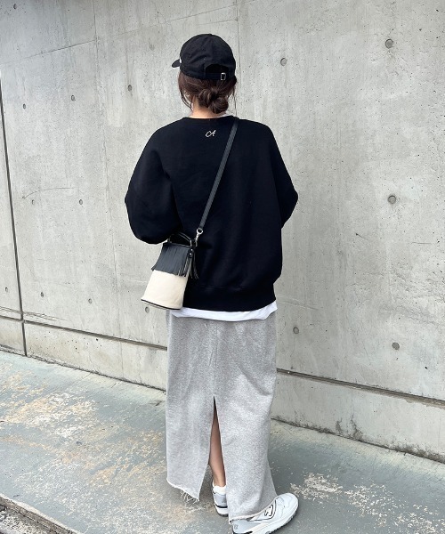 ISOOK(アイスー)の「バックスリットスウェットスカート(chiica select) / ロングスカート スリットスカート 大人カジュアル(スカート・レディース・ブラック/グレー・FREE)」の6枚目の写真