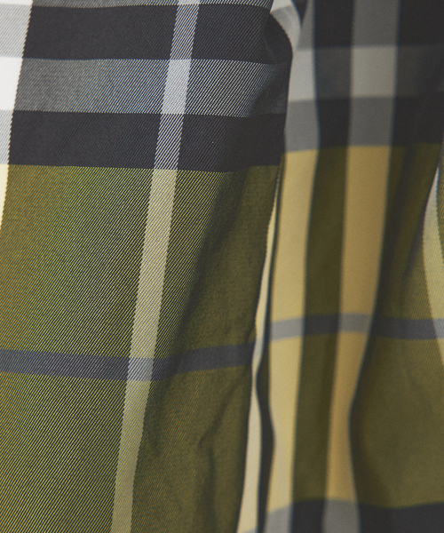 abahouse mavie(アバハウスマヴィ)の「メモリーチェックタックスカート(スカート・レディース・グレー/イエロー・フリー)」の10枚目の写真