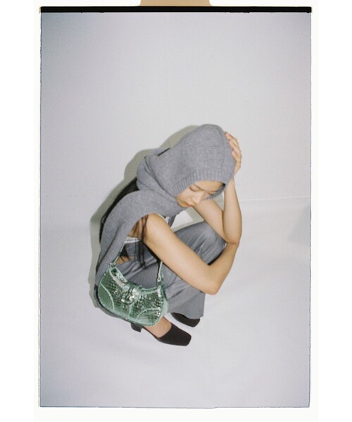 Ray BEAMS（レイビームス）の「Ray BEAMS / フード リブ マフラー（マフラー・レディース・ブラック/グレー・ONE SIZE）」の18枚目の写真