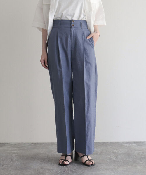 fredy emue(フレディエミュ)の「ハイウエストリネン混スラックスパンツ(スラックス・レディース・グレイッシュブルー/ブラック/ベージュ・36/38)」の12枚目の写真