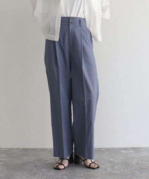 fredy emue(フレディエミュ)の「ハイウエストリネン混スラックスパンツ(スラックス・レディース・グレイッシュブルー/ブラック/ベージュ・36/38)」の14枚目の写真