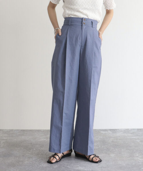 fredy emue(フレディエミュ)の「ハイウエストリネン混スラックスパンツ(スラックス・レディース・グレイッシュブルー/ブラック/ベージュ・36/38)」の17枚目の写真