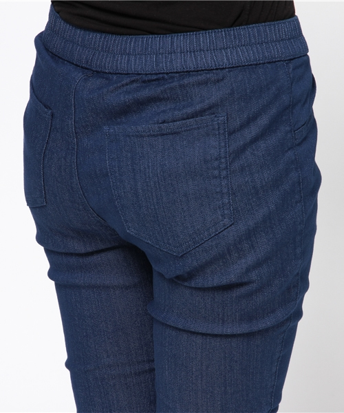 earth music&ecology(アースミュージックアンドエコロジー)の「カラーレギンスパンツ(その他パンツ・レディース・ネイビー/ブラック/オフホワイト/ブルー・SMALL/LARGE/MEDIUM)」の9枚目の写真