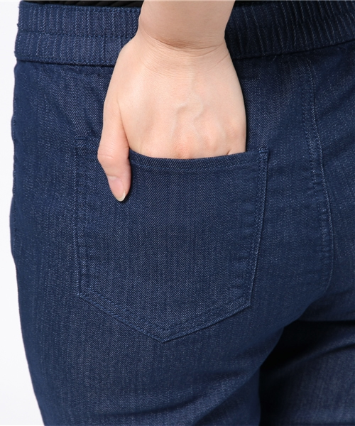 earth music&ecology(アースミュージックアンドエコロジー)の「カラーレギンスパンツ(その他パンツ・レディース・ネイビー/ブラック/オフホワイト/ブルー・SMALL/LARGE/MEDIUM)」の10枚目の写真