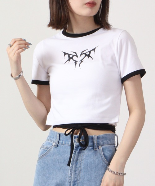 FUNALIVE(ファンアライブ)の「韓国製 ダークハートモチーフクロップド丈紐デザインTシャツ 半袖(Tシャツ/カットソー・レディース・ブラック/カーキ/ピンク/ホワイト・FREE)」の2枚目の写真