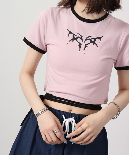 FUNALIVE(ファンアライブ)の「韓国製 ダークハートモチーフクロップド丈紐デザインTシャツ 半袖(Tシャツ/カットソー・レディース・ブラック/カーキ/ピンク/ホワイト・FREE)」の4枚目の写真